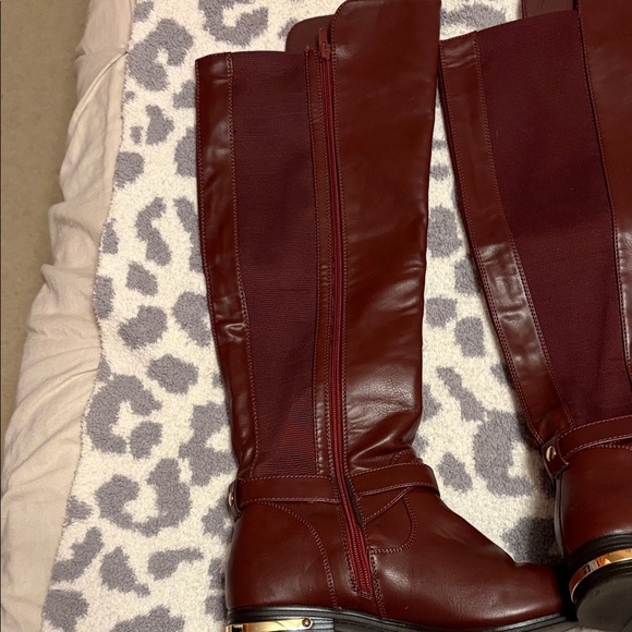 Maroon Riding Boots with Gold accents - Picture 4 of 7